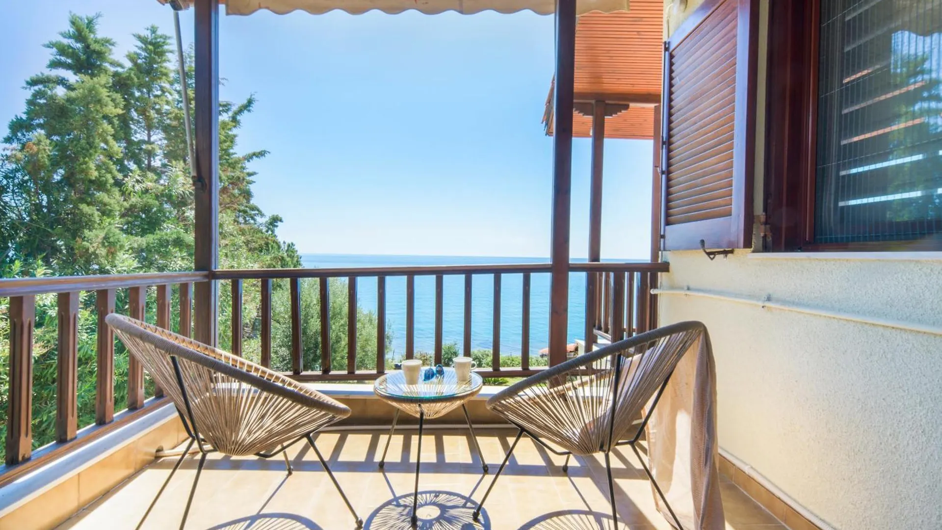 Iconic Prive Beachfront Villa Mola Kaliva